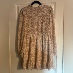 Altar’s State, large mini floral dress.